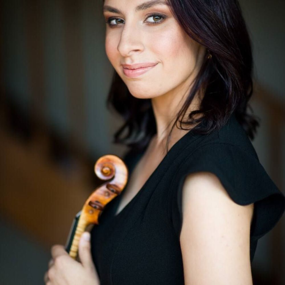 Meet your Posher, Phoebe